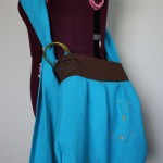 Sac de portage type slingyroo bleu turquoise et chocolat